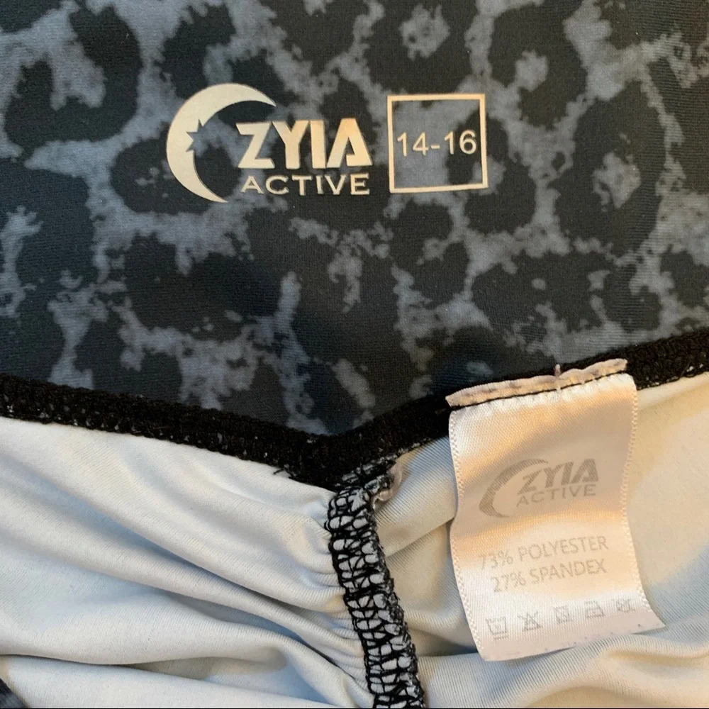 ZYIA Active Stone Leopard Scrunchy Light and Luxe Leggings - Picture 7 of 7